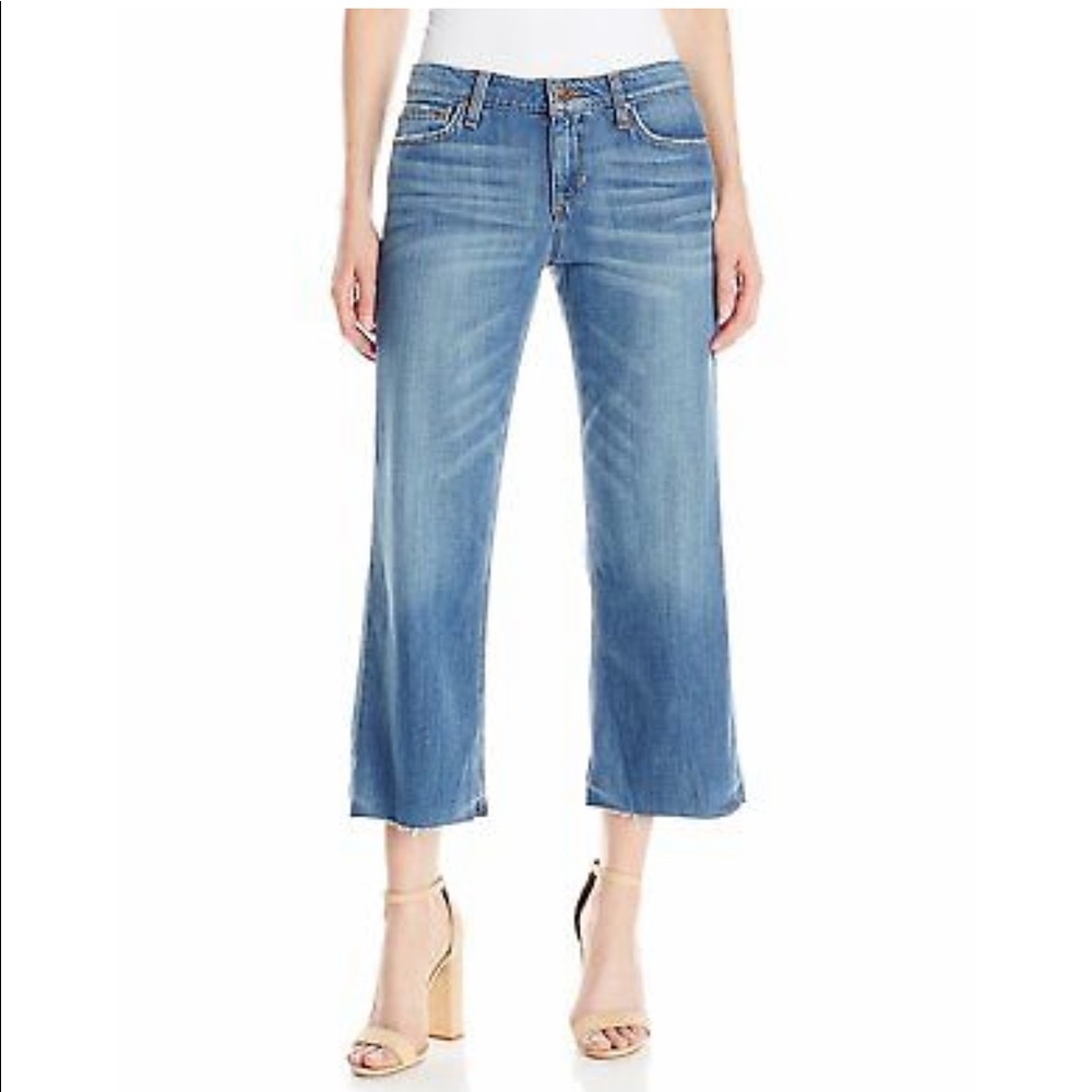 ✖️SOLD✖️Joe’s Mid-Rise Flare Jeans